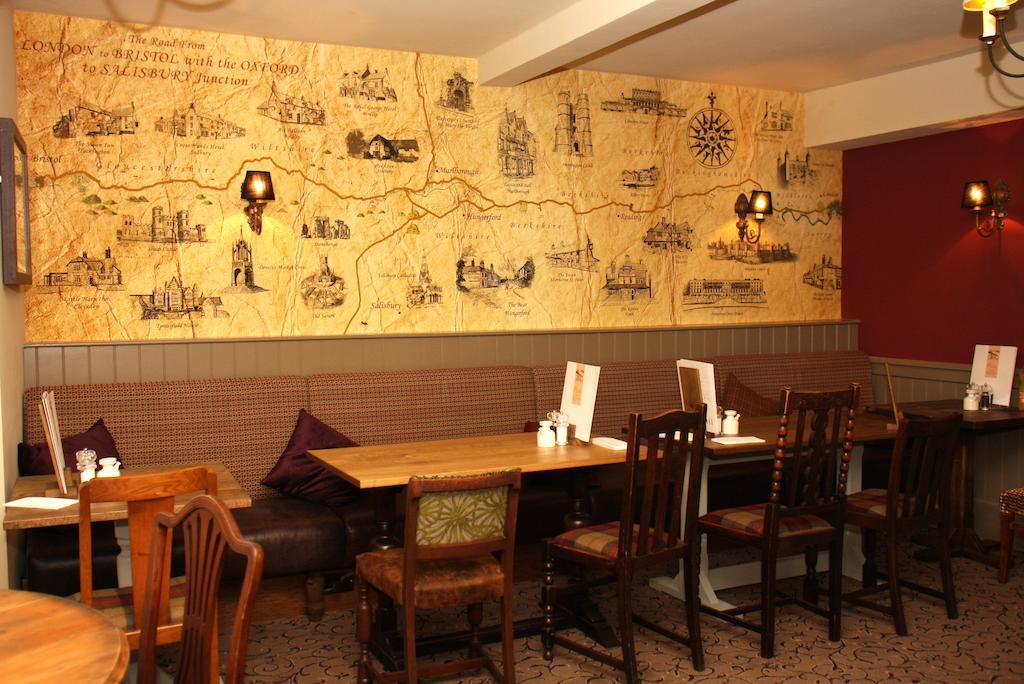 The Bear Hotel By Greene King Inns Ганґерфорд Екстер'єр фото